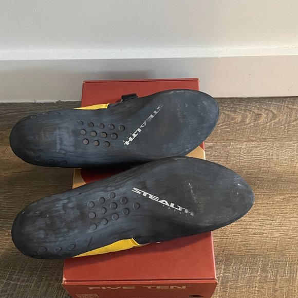 FIVE TEN WALL MASTER BOULDERING CLIMBING SHOES - Picture 2 of 5